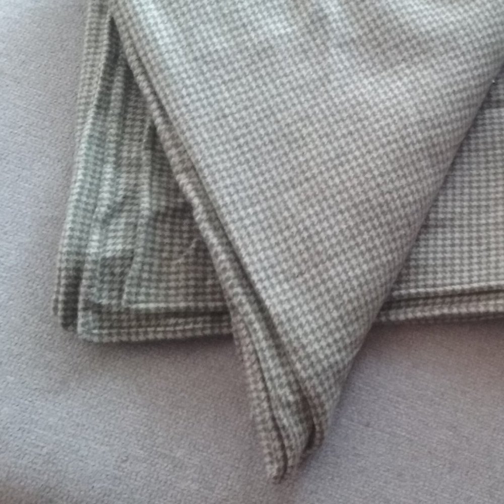Beautiful Lightweight Wool Ralph Lauren Blanket